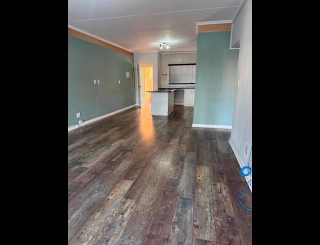 2 BEDROOM PROPERTY TO RENT IN SUNNINGHILL